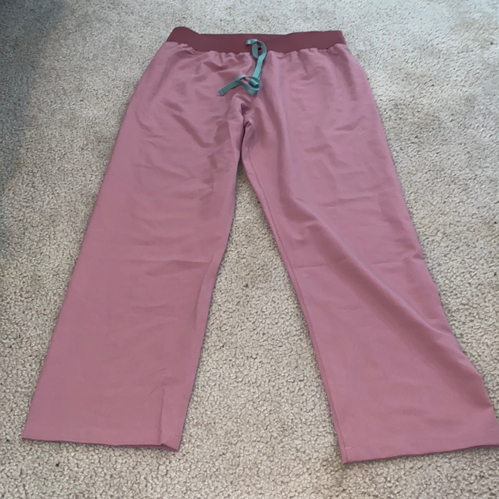 Figs Livingston High Waist Petite Classic Scrub Pant